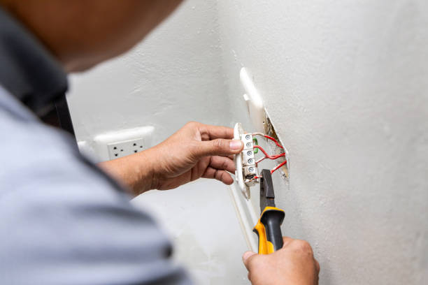Best Licensed Electrician  in Woodworth, OH